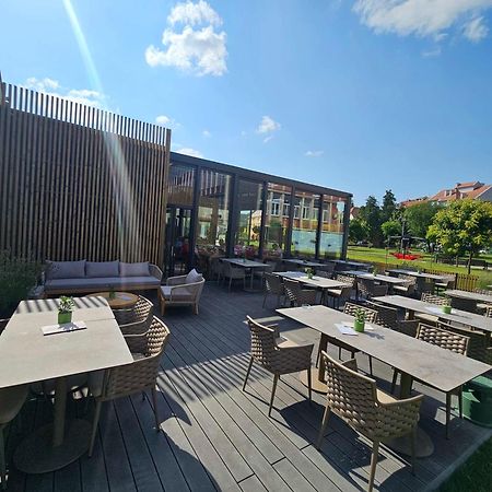 Santa Villa & Restaurant Σρέμσκα Μιτρόβιτσα Εξωτερικό φωτογραφία