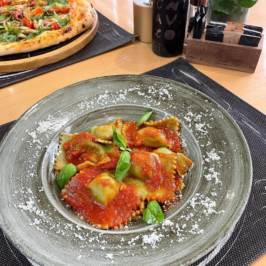 Santa Villa & Restaurant Σρέμσκα Μιτρόβιτσα Εξωτερικό φωτογραφία