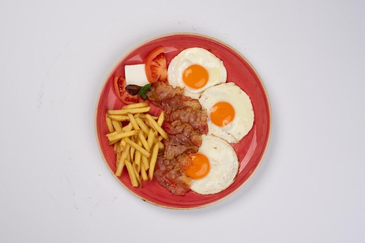 Santa Villa & Restaurant Σρέμσκα Μιτρόβιτσα Εξωτερικό φωτογραφία
